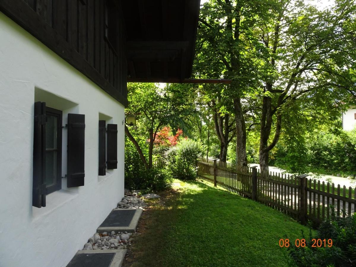 Huge And Calm Apartment In Central Garmisch Exterior photo